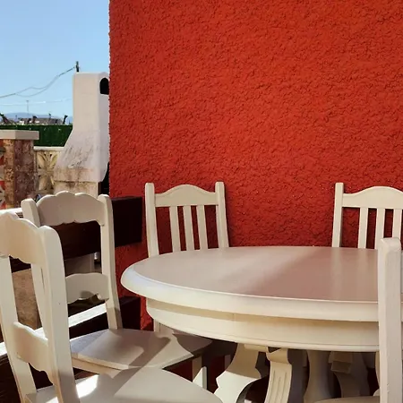 La Casita De Lola